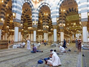 Ketahui Apa Itu Itikaf, Niat, dan Tata Cara Pelaksanaannya